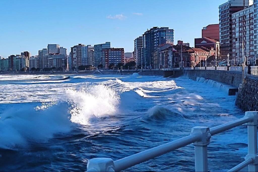 Espectacular Piso En La Playa * Gijon