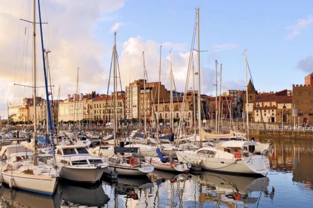 Espectacular Piso En La Playa Gijon